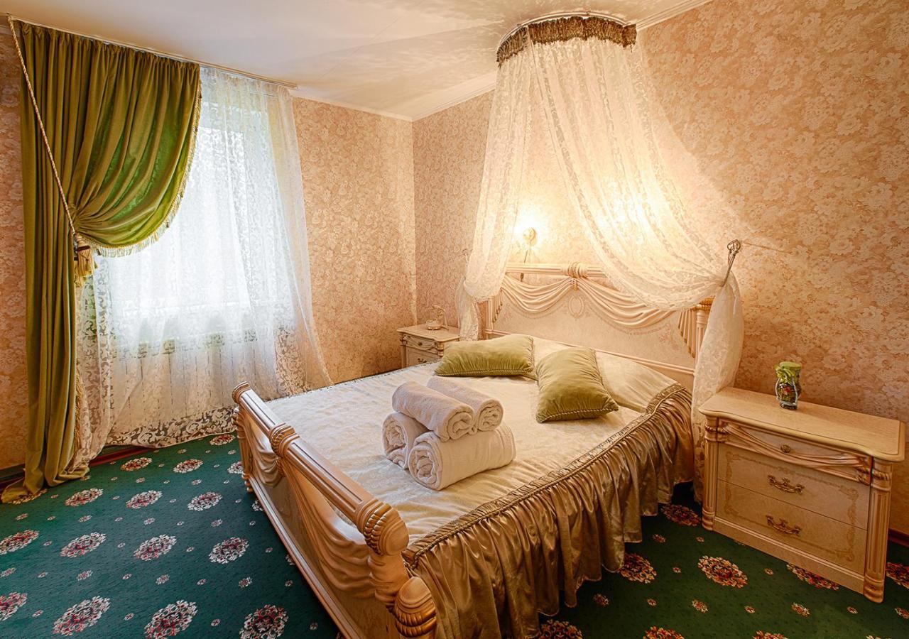 Britaniya Hotell Kharkiv Eksteriør bilde